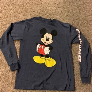 Disney Men's Blue and Navy Sweatshirt
